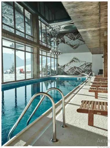 شقة Crystal Deluxe, Four Seasons F2, New غودوري المظهر الخارجي الصورة